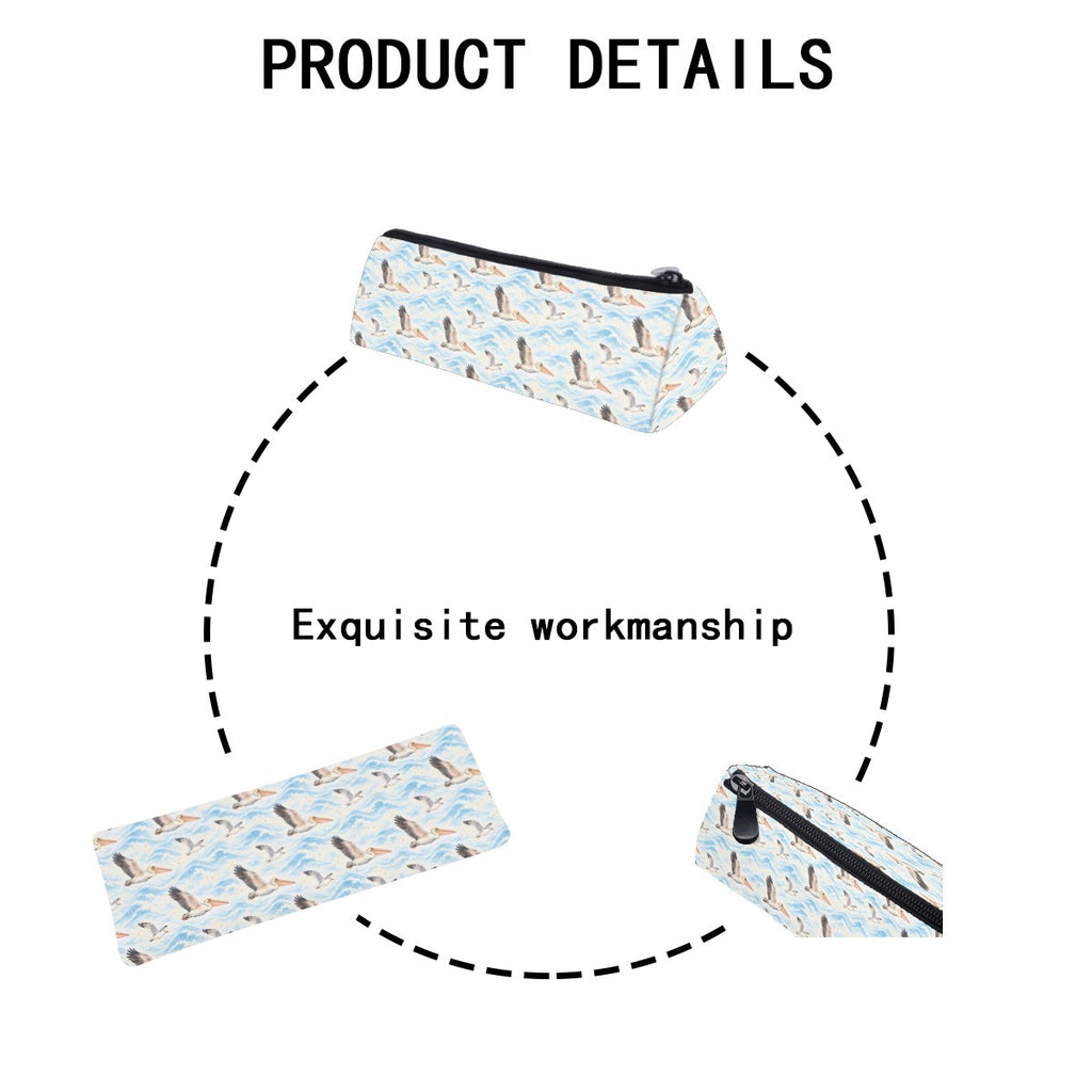 Product details diagram of the pencil case showing the zip and stitching