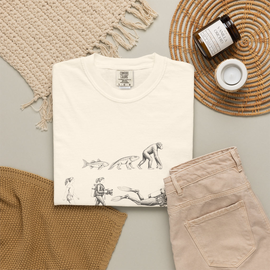 Female Diver Evolution tee, digital mockup 13