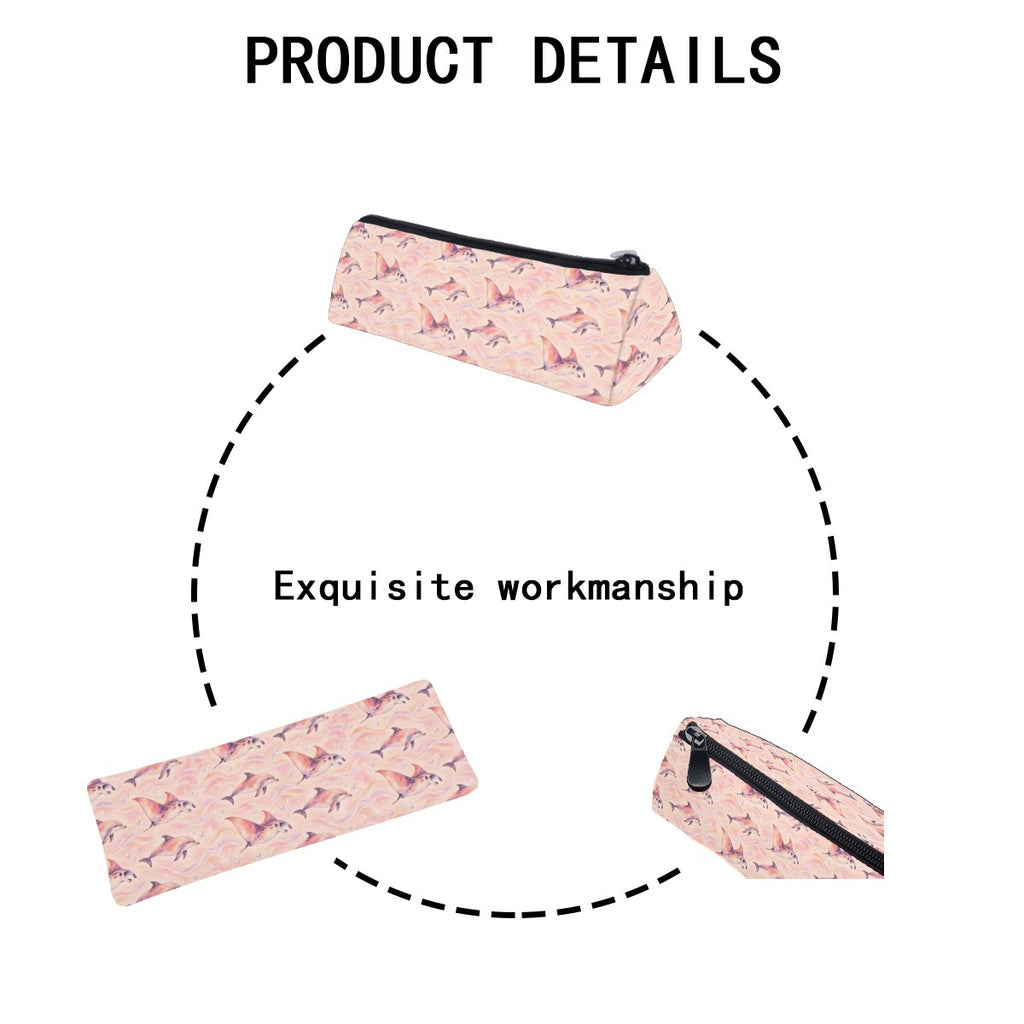 Product details diagram of the pencil case showing the zip and stitching